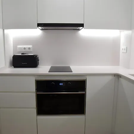 Nuevo En Totalmente Reformado Con Parking Privado Apartment *