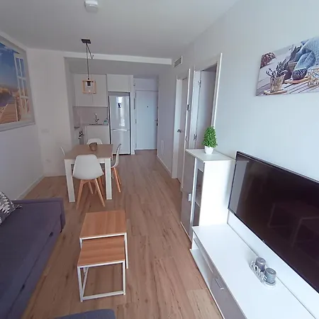 Nuevo En Totalmente Reformado Con Parking Privado Apartment Calella
